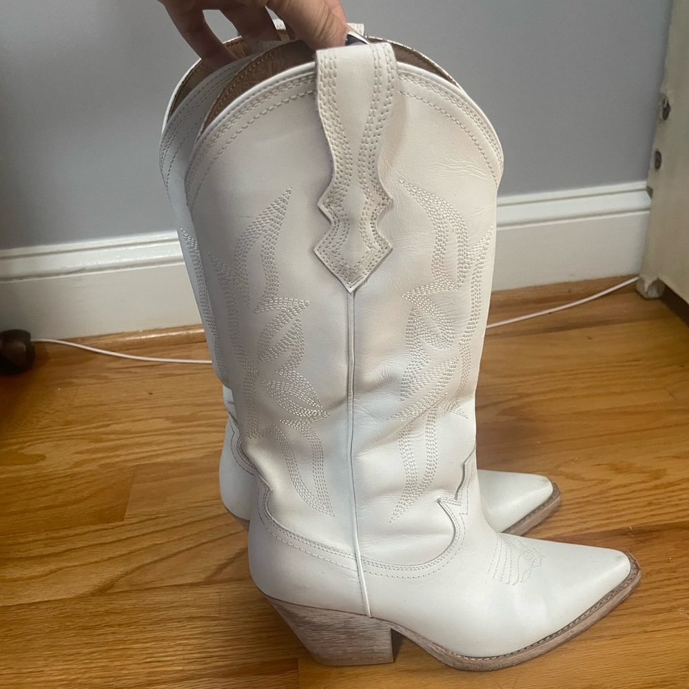 Thursday Rodeo Cowboy Boot in White